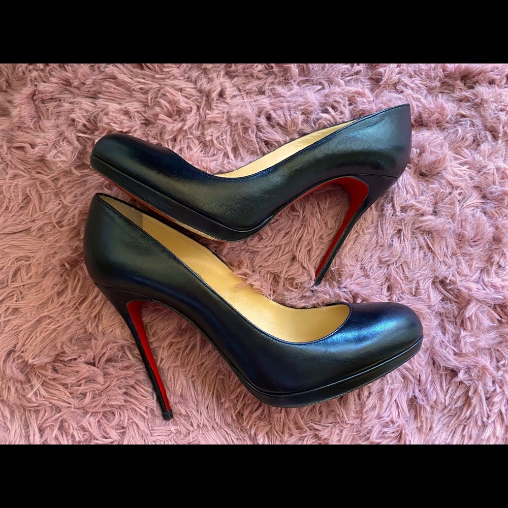Christian Louboutin Black Leather Filo Kid Pump